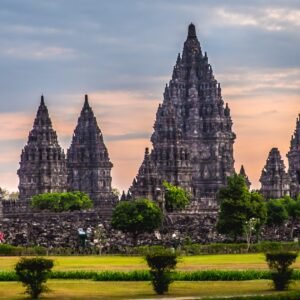 Prambanan Temple at Sunset and Ramayana Ballet (no dinner included)