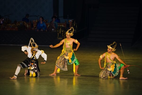 Prambanan Temple at Sunset and Ramayana Ballet (include Dinner in Rama Shinta Resto)