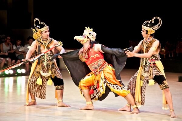 Prambanan Temple at Sunset and Ramayana Ballet (include Dinner in Rama Shinta Resto)